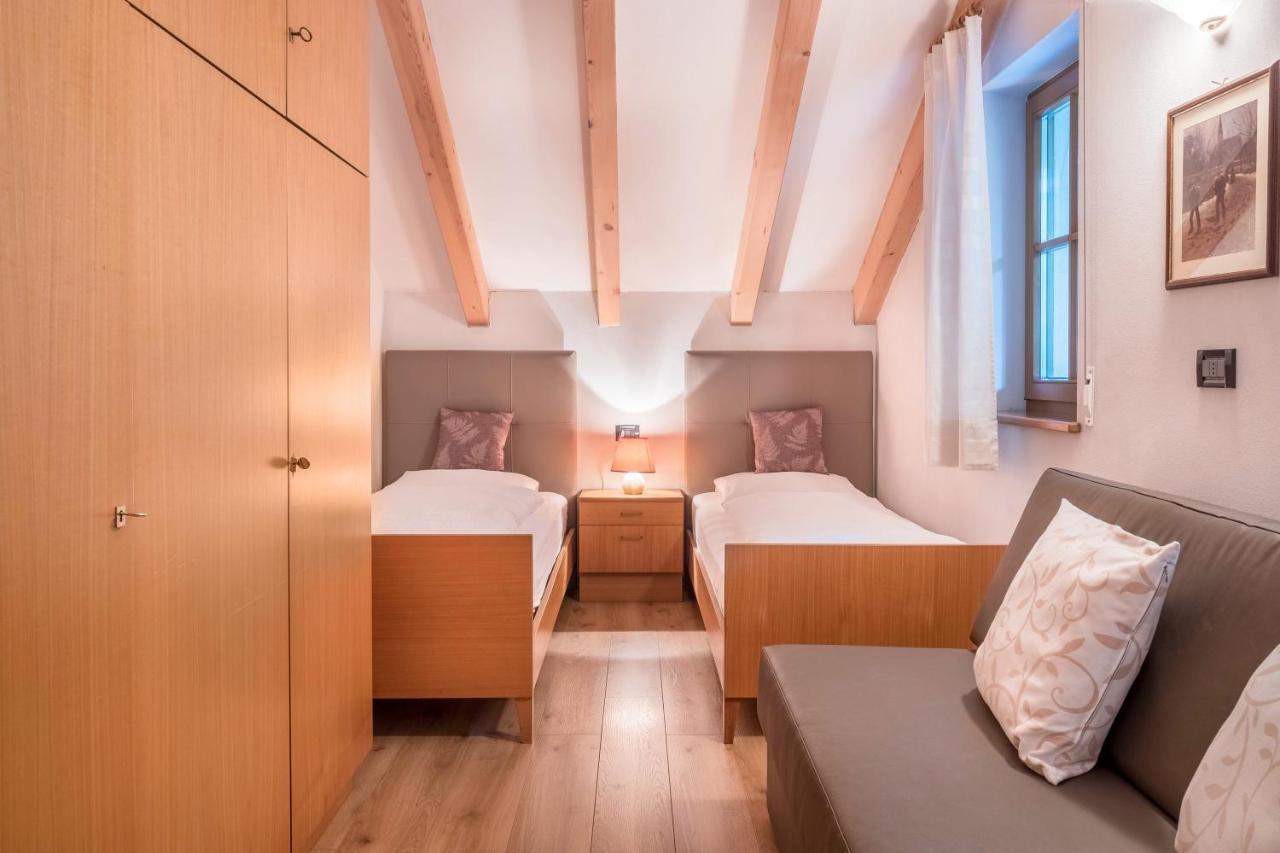 Lotschenhof Apt Tulpe โตรเดนา ภายนอก รูปภาพ